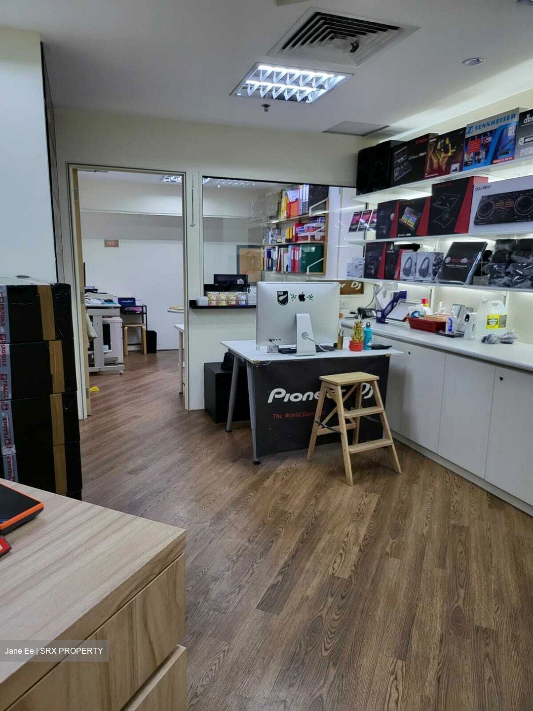 Sim Lim Tower (D8), Office #500046931